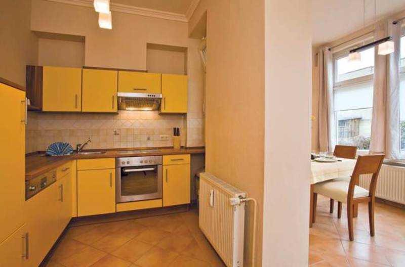 Elfriede Villa *